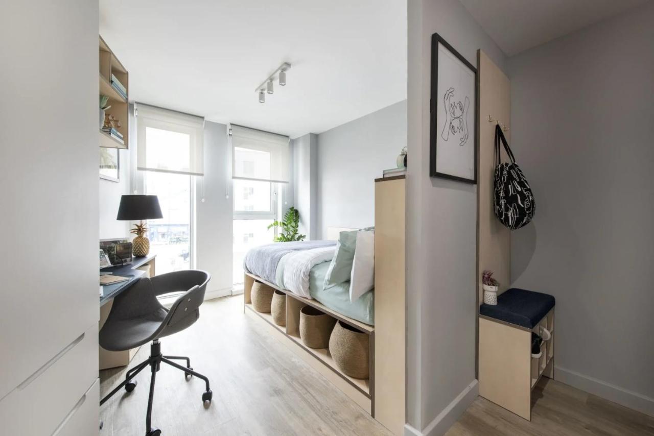 Sleek Studios, Apartments And Private Bedrooms At Silk Mill Close To Edinburgh Old Town エクステリア 写真